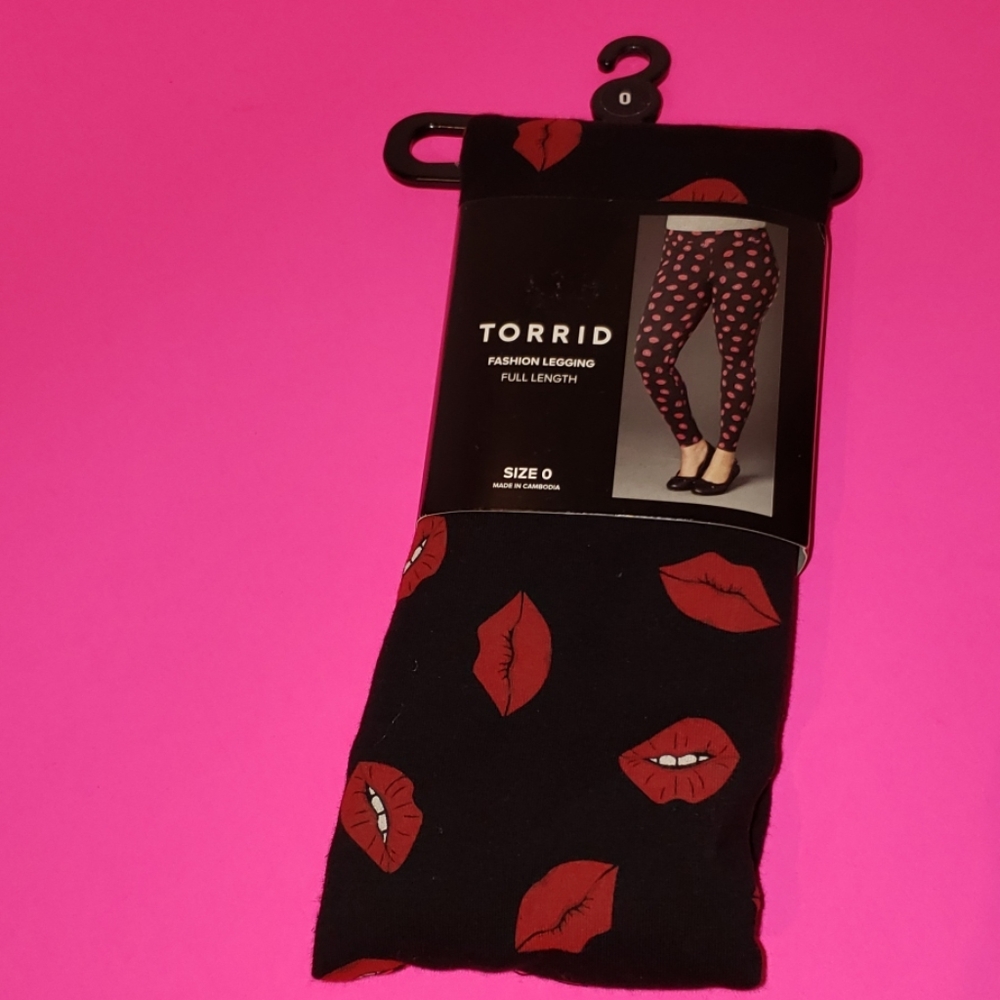 Torrid lips leggings new